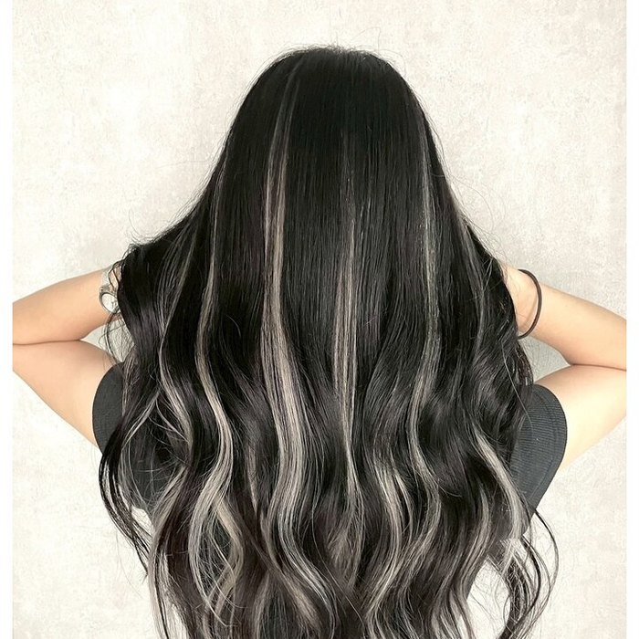 Bleach & High Tone by Rigel by KING — hair salon in Shinsaibashi, Osaka