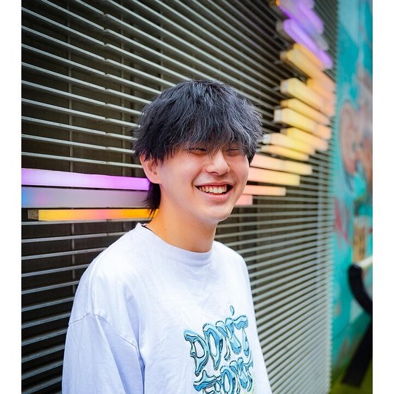 toi（スタイリスト）